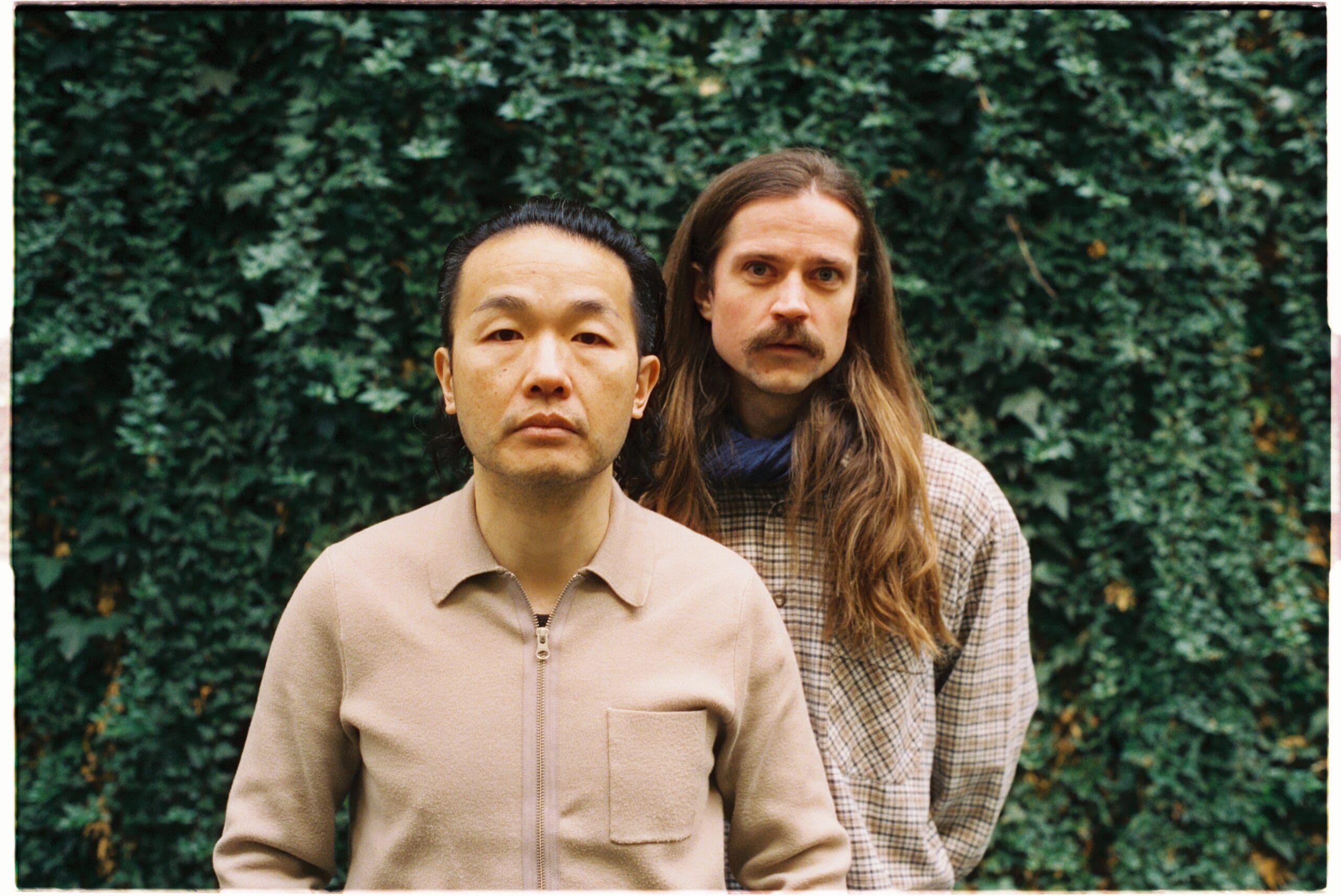 KVIT NORSK MANN - DKS TURNÉ